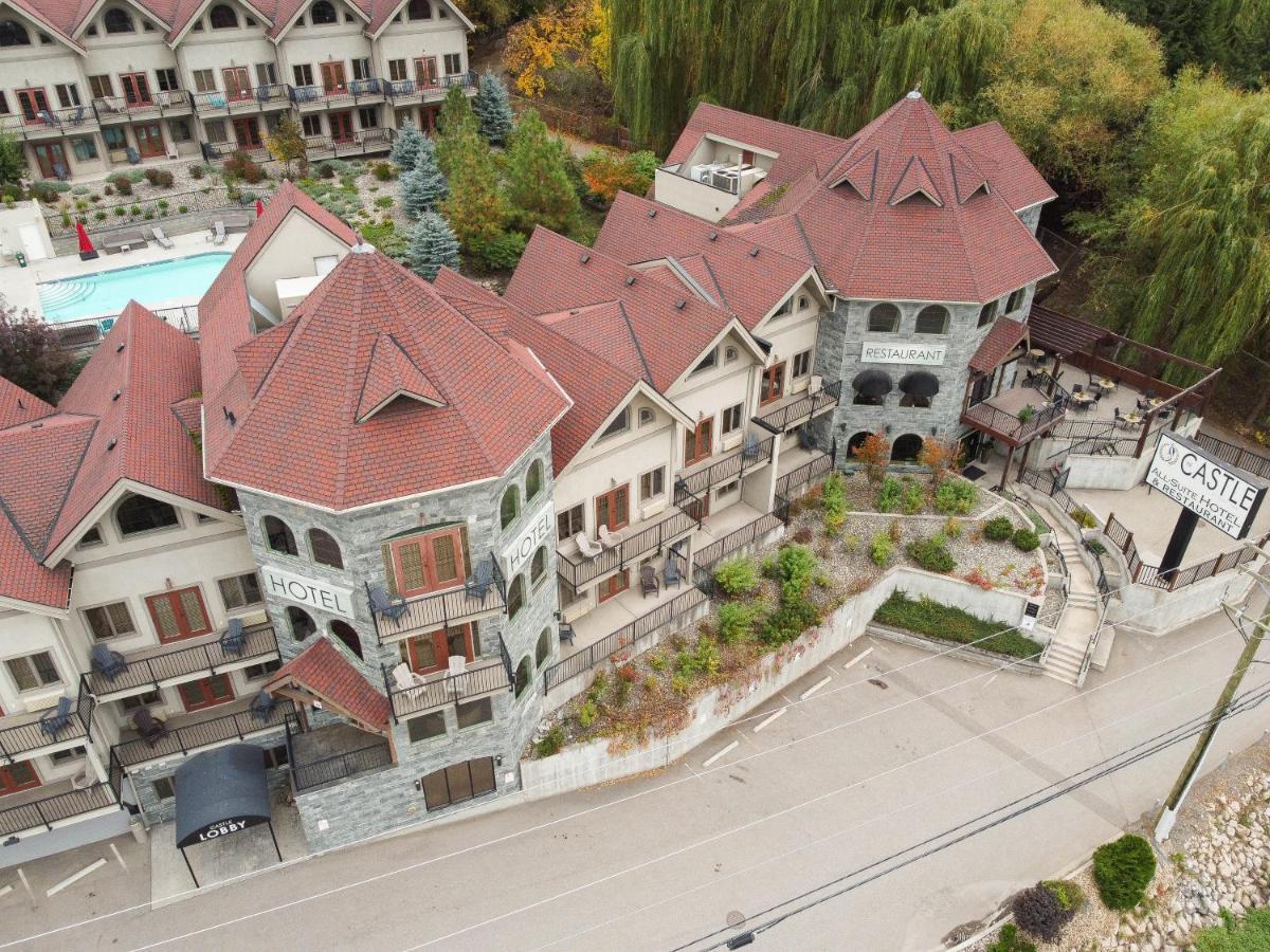 The Castle At Swan Lake Vernon Exteriér fotografie